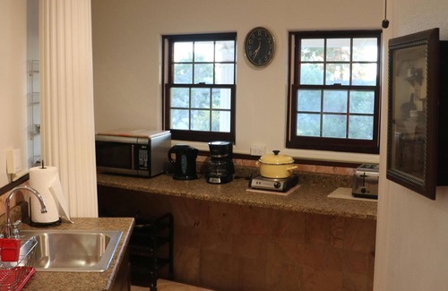 North of Montana House | -ENTIRE SECOND FLOOR of Santa Monica Luxury Roman Villa