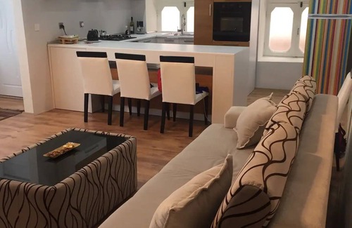Baku Apartment | Entire serviced apartment in Baku, Azerbaijan