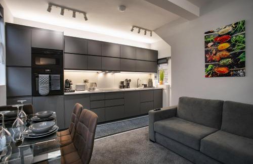 Welford Apartment | Entire Spacious Duplex Flat