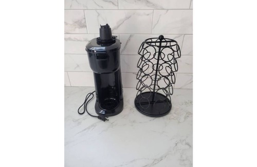 Harwood Lane Apartment | Entire Studio Apt + Patio + Lake View + Private