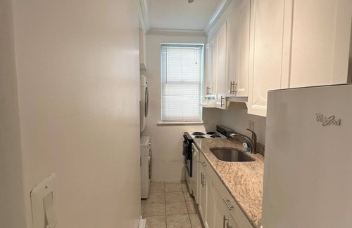 Columbia Heights Apartment | Entire-studio near Dupot Cir