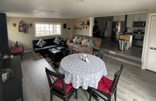 Green Mountain House | Entire top floor near Red Rocks amphitheater