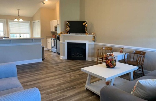 Winterville House | Entire Townhome, Families, Travel Nurses
