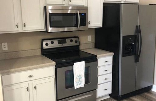 Winterville House | Entire Townhome, Families, Travel Nurses