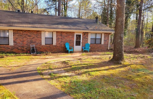 Athens House | Entire Townhome Your GameDay Getaway 5Miles away from Sanford Stadium