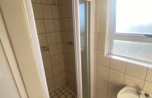 Muizenberg House | Entire Townhouse - Near Muizenberg Beach
