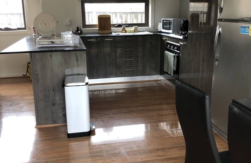 Broadmeadows House | Entire two bedroom Beautiful Townhouse