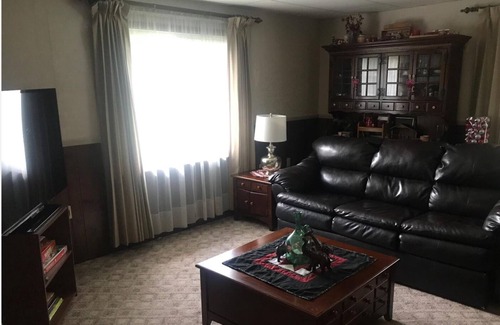Warren Apartment | Entire two bedroom house peaceful and quiet