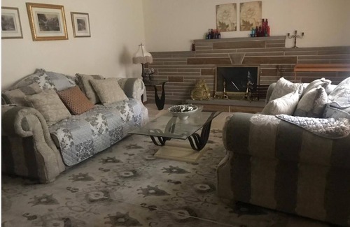 Warren Apartment | Entire two bedroom house peaceful and quiet