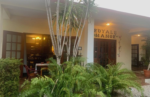 Corozal House | Entire Vacation Home, Sleep 8, Pool, Kitchens GET 35% WHEN USING US CREDIT CARD