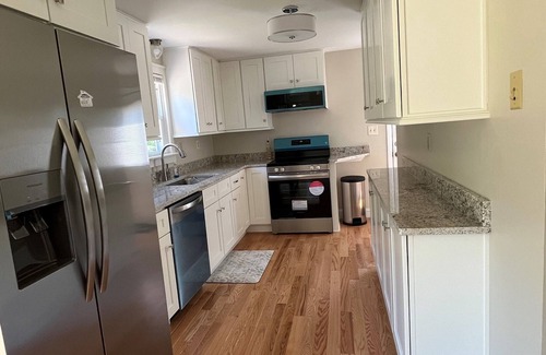 Waterford House | Entire Vacation Home in Waterford Connecticut