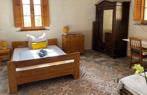 Cupramontana Villa | Entire vacation home - with 3 apartments and pool
