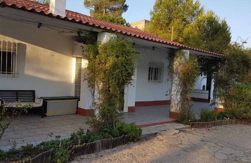Macastre Villa | Entire Villa with Amazing Views & Private pool