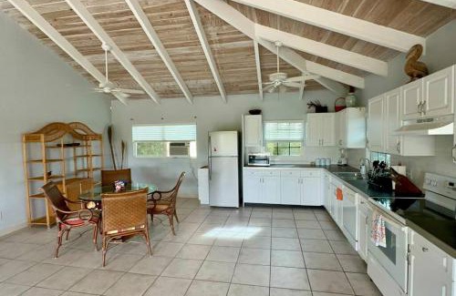 Discovery Bay House | Entire Waterfront House