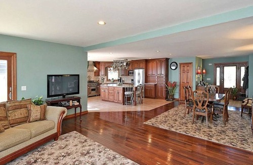 Mastic House | Entire Waterfront Home with Panoramic Views of the Bay and Private Beach