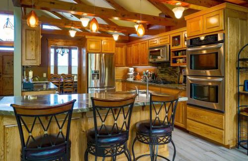 Baker City House | Entire Wunder Mine Estate Sleeps 20 Hot Tub Outdoor Kitchen Firepit