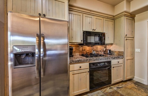 Lava Falls Condo | ENTRADA HOME NEAR SNOW CANYON AND TUACAHN