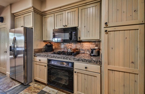 Lava Falls Condo | ENTRADA HOME NEAR SNOW CANYON AND TUACAHN