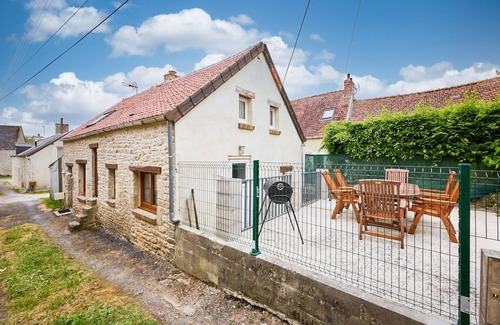Saint-Come-du-Mont House | Entre Histoire et Marais - Proche Plage