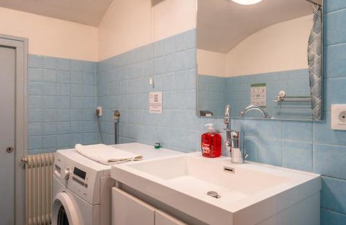 Alex Apartment | Entre lac & Montagnes avec balcon, proche Annecy