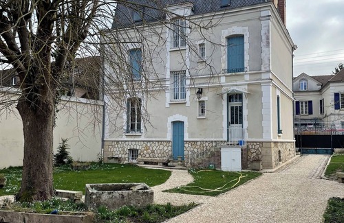 Brienon-sur-Armancon House | Entre Vignes & Saveurs: Charming outbuilding at the gateway to Chablis