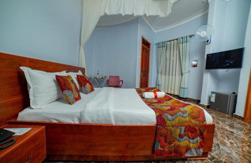 Hoima Hotel | Entuiga cottages