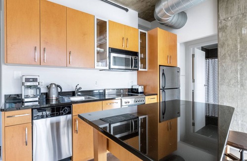 Logan Circle Apartment | Enviable Logan Circle 1BR w/W/D, Roof BBQ, walk to Metro, by Blueground