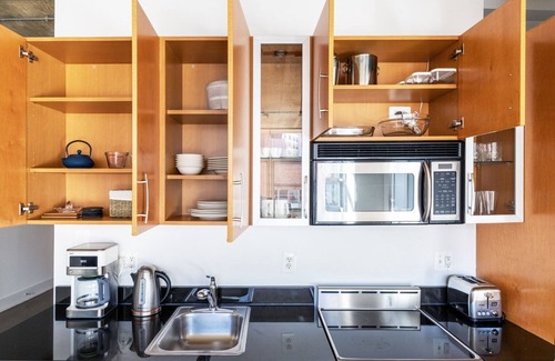 Logan Circle Apartment | Enviable Logan Circle 1BR w/W/D, Roof BBQ, walk to Metro, by Blueground