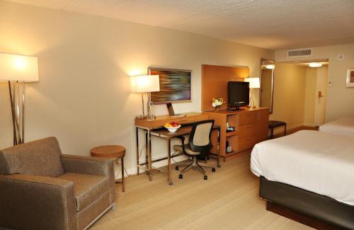 Mansfield Hotel | enVision Hotel & Conference Center Mansfield-Foxboro