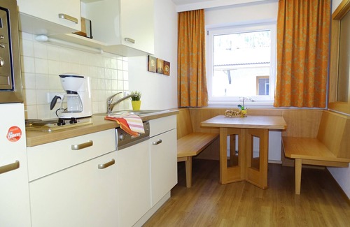 Mayrhofen Apartment | Enzian Nr. 5 - Appartements Windschnur