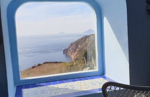 Monte Gallina Cottage | Eolie Getaway Relax sunsetTrekking Nature Lovers sauna private pool hot tub
