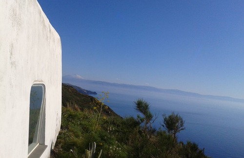 Monte Gallina Cottage | Eolie Getaway Relax sunsetTrekking Nature Lovers sauna private pool hot tub