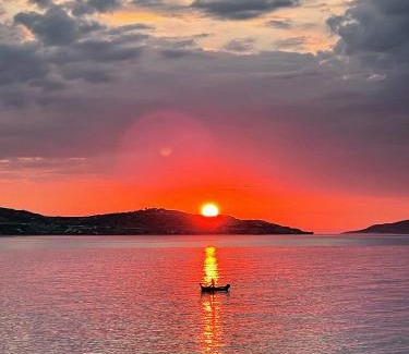 Apollonia House | Eos Milos House