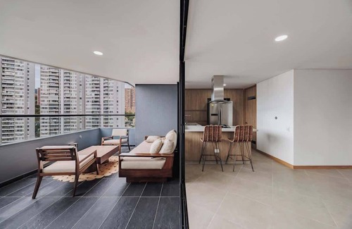 Buenos Aires Apartment | EP| Modern 2 BR W/Workspace, Views, Pool, Gym