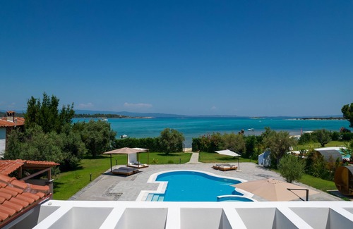 Vourvourou Villa | Epavli Alexandros: Luxurious Beachfront Villa in Vourvourou.