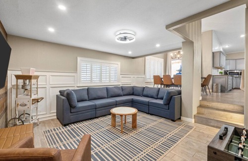 Peoria House | Epic 6BR w/Foosball + Popcorn | Pool + Fire Pit