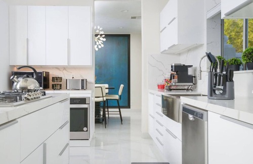 Spring Valley Villa | Epic 7BR 5.5BA themed Villa - Experience the Vegas Royale 14 min to strip
