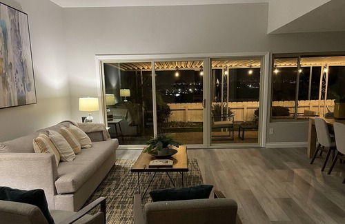 Bay Ho House | EPIC bay views close to beaches!!
