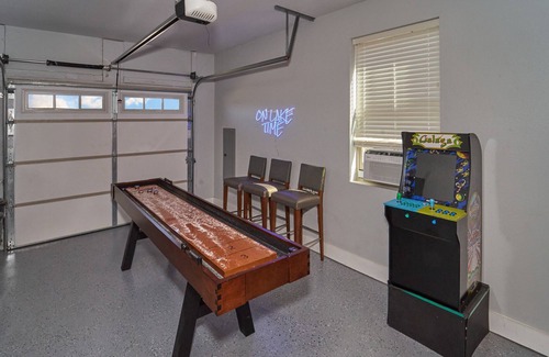 Sevierville Cottage | Epic Mountain Retreat – Game Room, Fire Pit, Pool