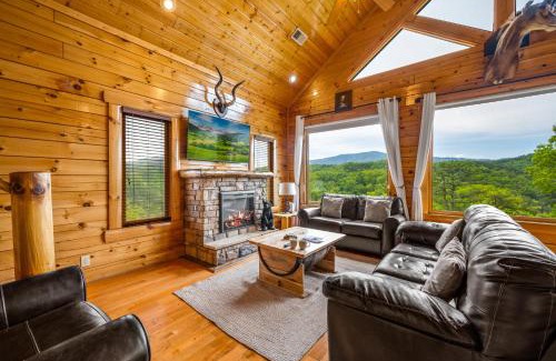 Gatlinburg - Pigeon Forge House | Epic Mountain Views, Hot Tub, Game Room, Sleeps 10