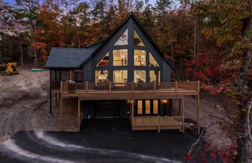 McGaheysville House | Epic Mtn Views I Luxe 5br Alpine Escape