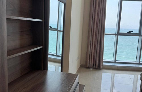 Rumailah Apartment | Epic Sea Views Apartment and Cozy Luxury Stay
