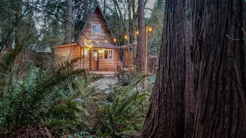Jordan Road-Canyon Creek House | Epic view A-frame - Hot-tub Firepit & Fireplace