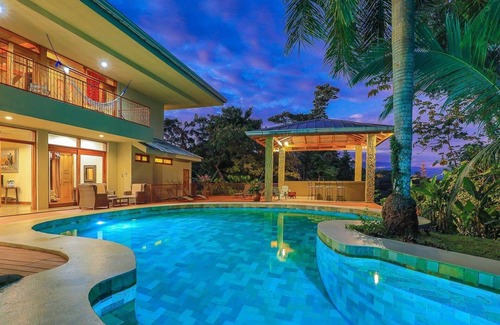 Valle Pura Vida House | Epic Wildlife, Jungle & Ocean View! Near Manuel Antonio Park - Rainforest Estate