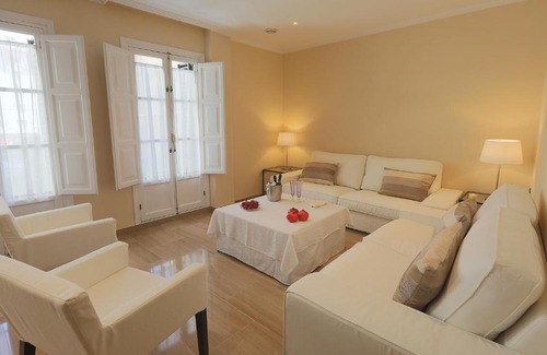 Museo Apartment | Epicenter Lujoso apto Parking gratis Perfecta ubicación