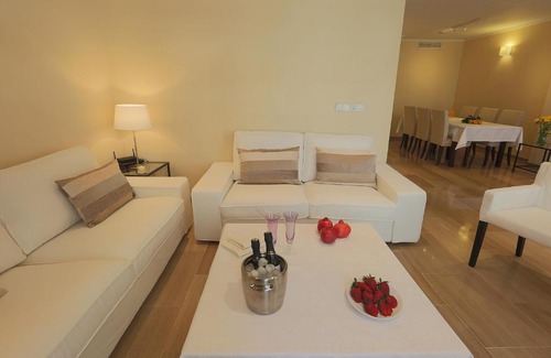 Museo Apartment | Epicenter Lujoso apto Parking gratis Perfecta ubicación
