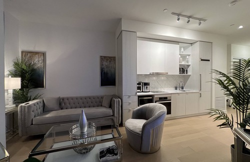 Downtown Toronto Condo | Epitome luxury lifestyle by the Lake, Fully Furnished Executive Penthouse PH112