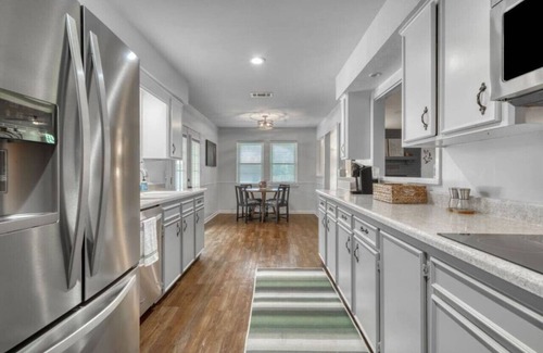 Lissie House | Equestrian Hideaway | Splashway Waterpark