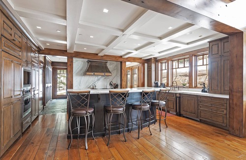 Empire Pass House | Equinox at Empire Pass | Ski in/out | Hot Tub | On Call Shuttle