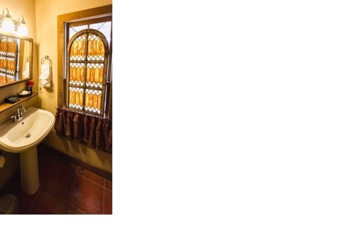 Canyon Lake Bed & Breakfast | Equinox Inn at Canyon Lake